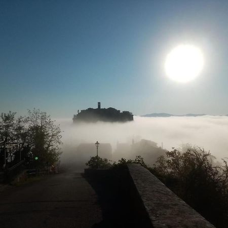 Appartamento La Sorpresa Di Civita Bagnoregio Esterno foto